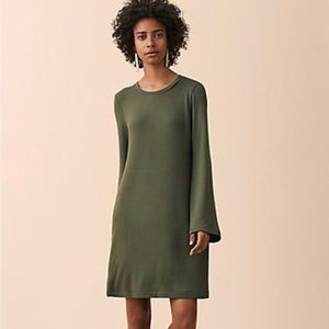 Lou & Grey Signaturesoft Bell Sleeve Dress